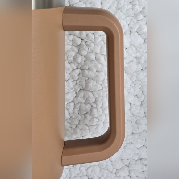 Stanley Starbucks 40oz Overseas Camel - Picture 7 of 11